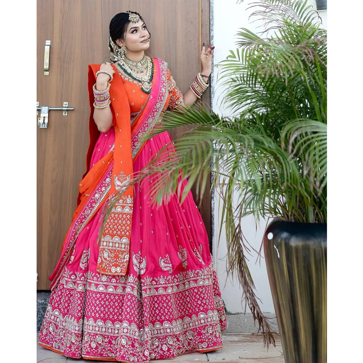 IYALAFAB WOMEN'S Georgette Trending Designer Semi-Stitched Lehenga Choli Set for Women | Dupatta & Unstitched Blouse | Wedding Outfit (SF201546 Metallic free-size)