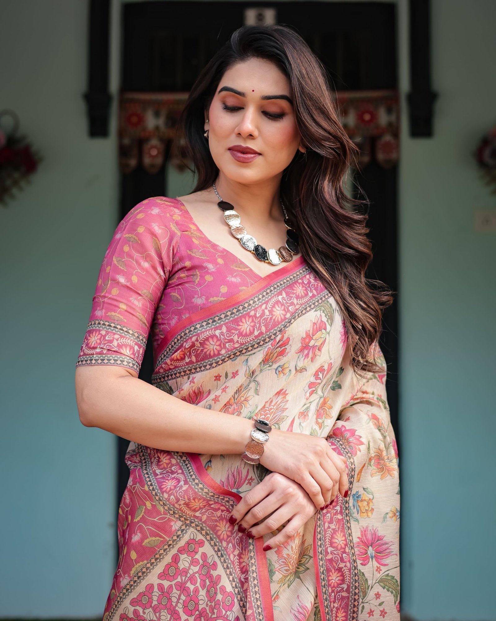 ALMAARI FASHION Traditional Cotton Silk Saree for Women with Floral Print, Pink Border, Tassels and Blouse Piece, Designer Saree, 5.5 Metres Off-White