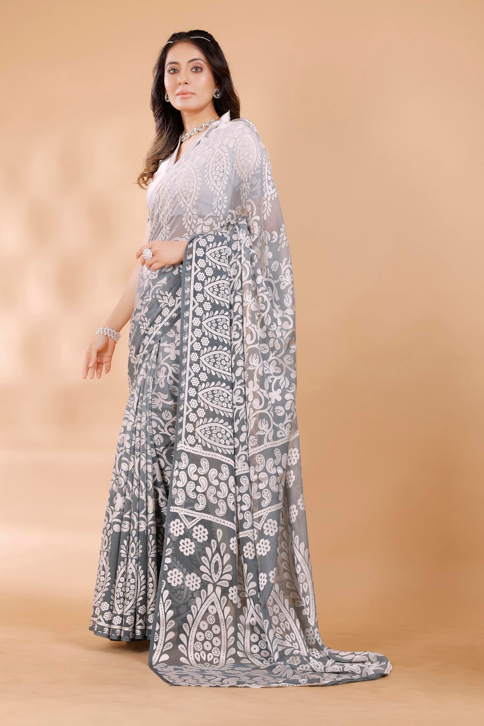 Garden Vareli Women Viscose Brasso Floral Print Saree With Unstitched Blouse Piece 73440 - Grey