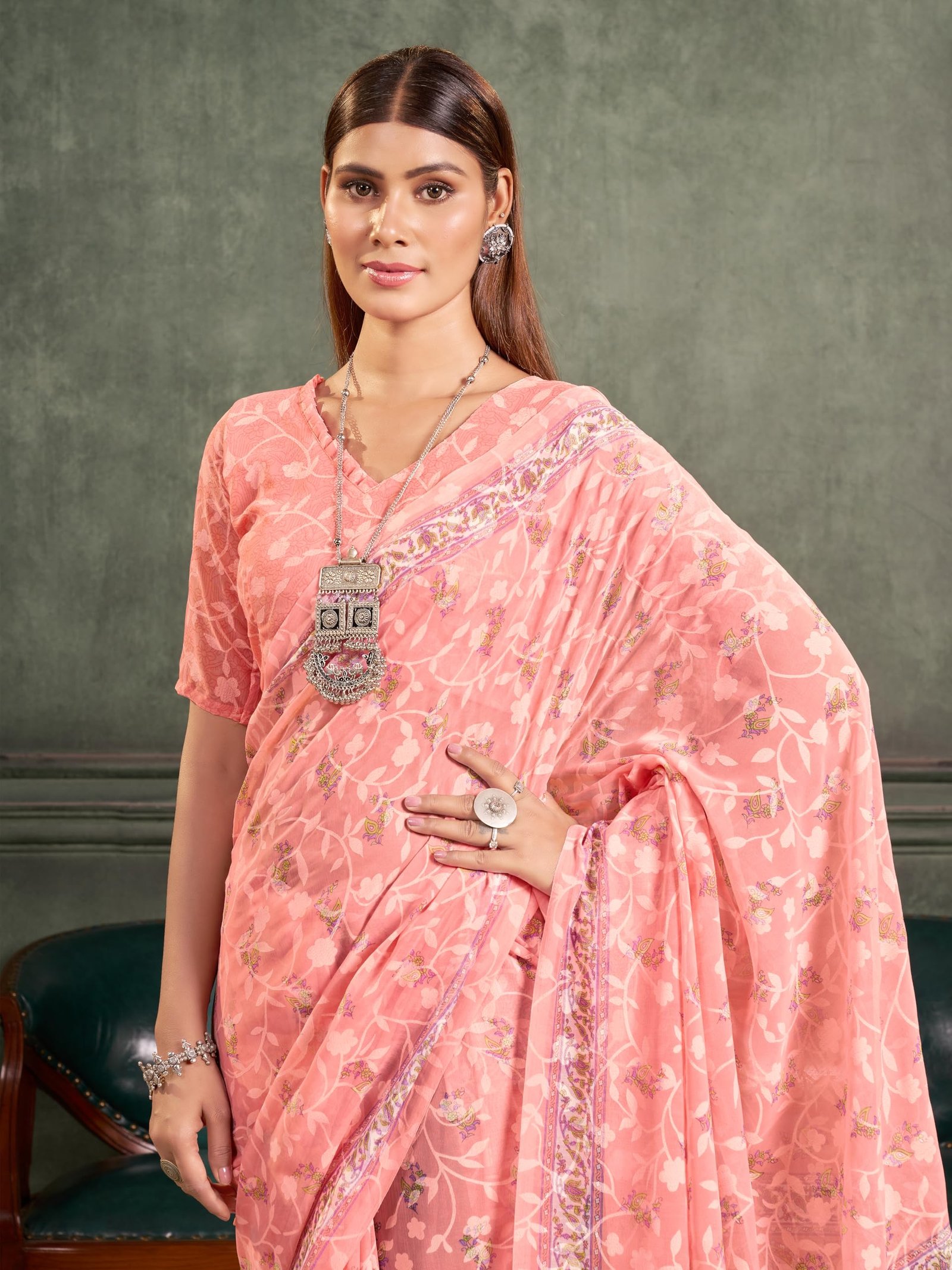 Garden Vareli Women Brasso Floral Print Saree With Unstitched Blouse Piece 62408 - Peach