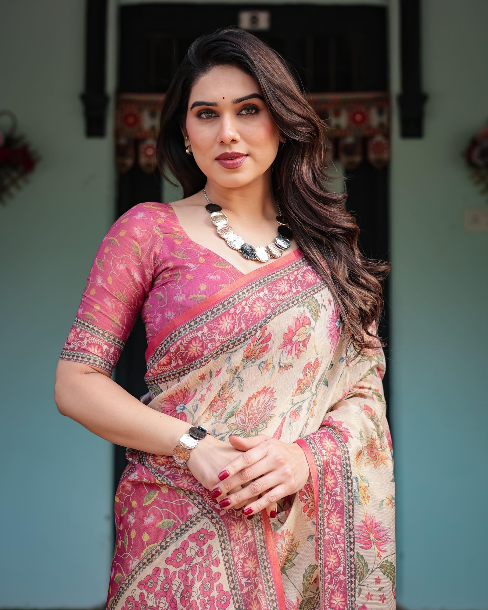 ALMAARI FASHION Traditional Cotton Silk Saree for Women with Floral Print, Pink Border, Tassels and Blouse Piece, Designer Saree, 5.5 Metres Off-White